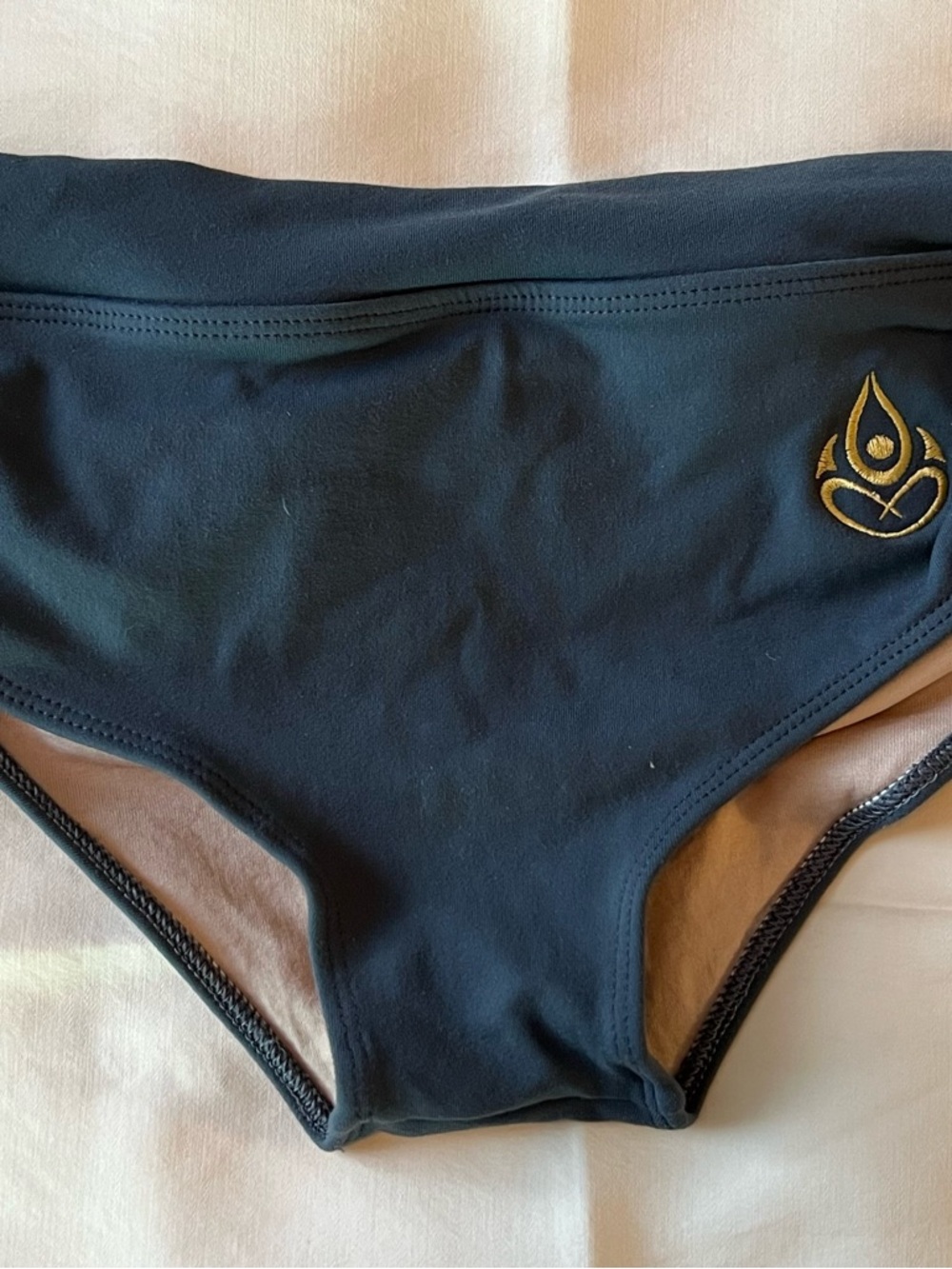 Shakti Activewear Hot Yoga Shorts Dark Green/Gray S NWT